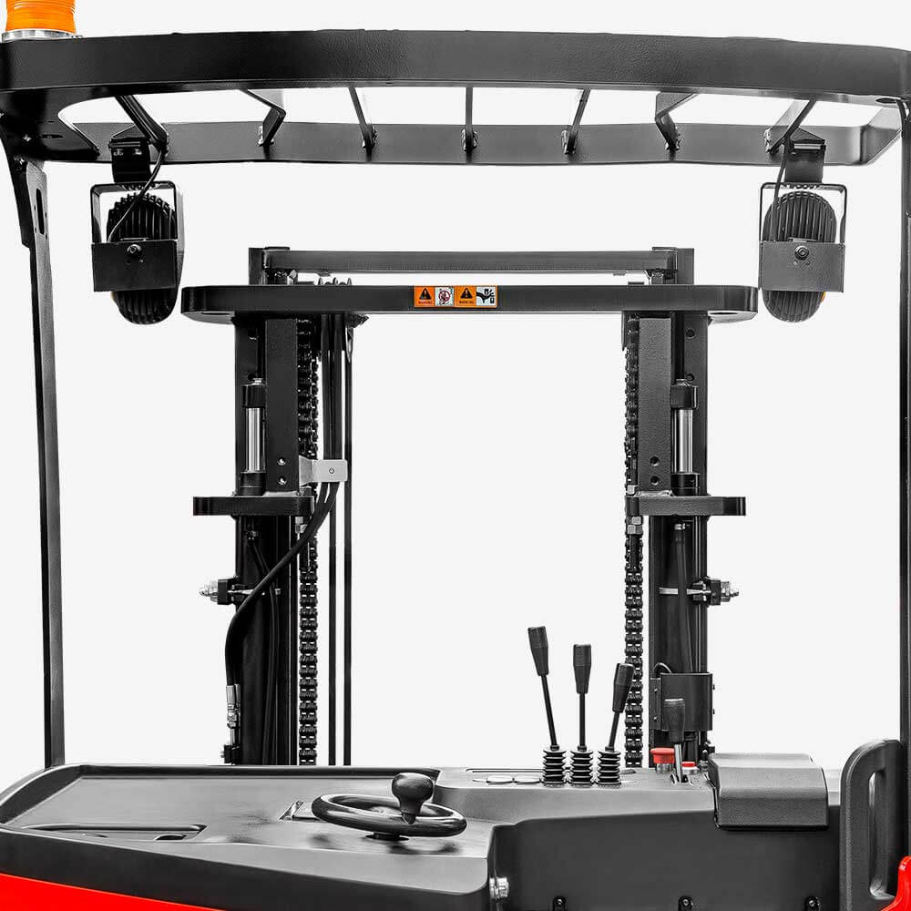 A Series Stand-on Reach Truck 2.0 - 2.5t driver's perception