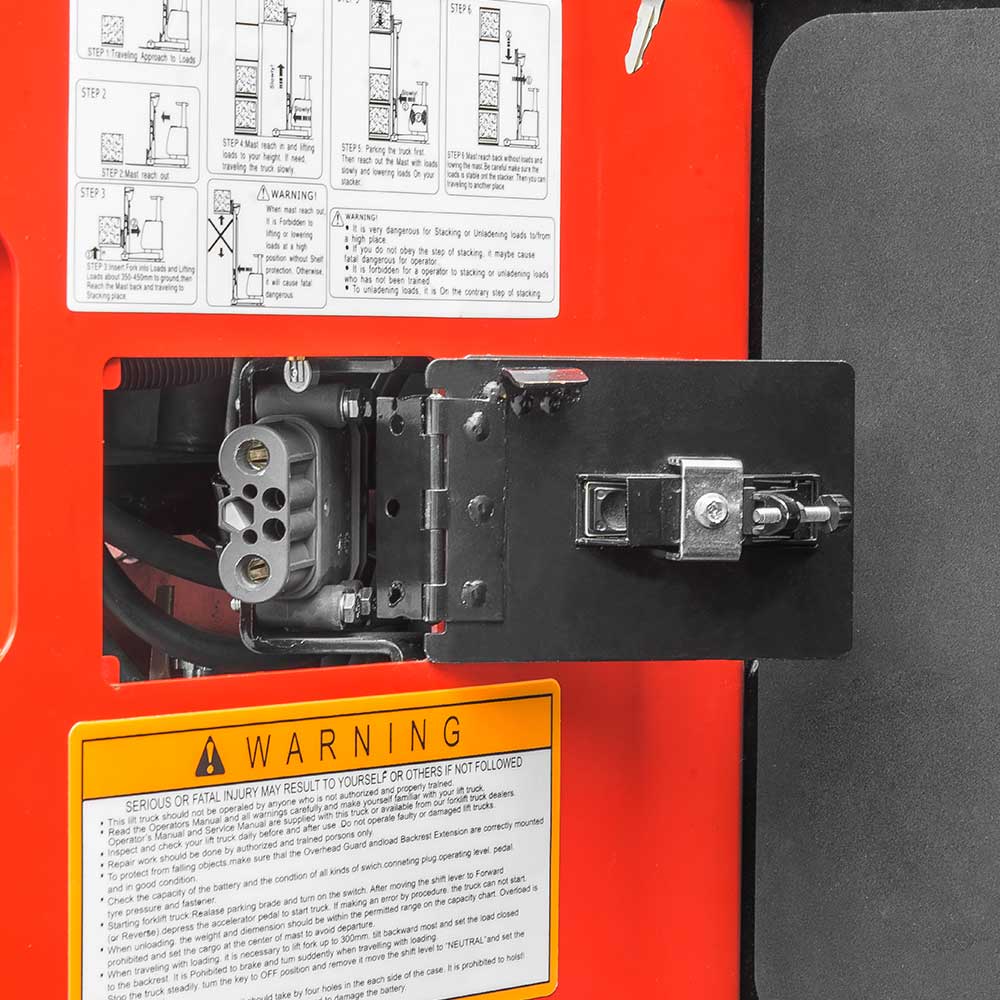 A Series Stand-on Reach Truck 2.0 - 2.5t battery connector