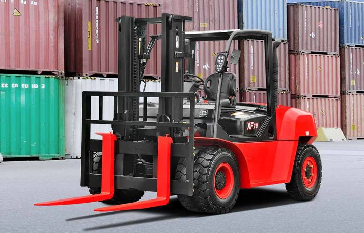 XF series 5.0-7.0t Internal Combustion Counterbalanced Forklift Truck - image 1