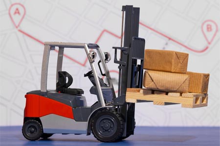 Improper handling of loads on forklifts: A frequent cause of accidents during operations